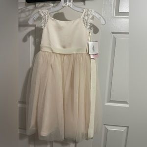 David’s Bridal Flower Girl Dress new never used